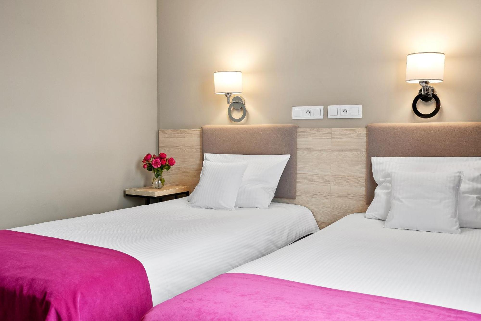 Hotell Witkowski Airport 3*